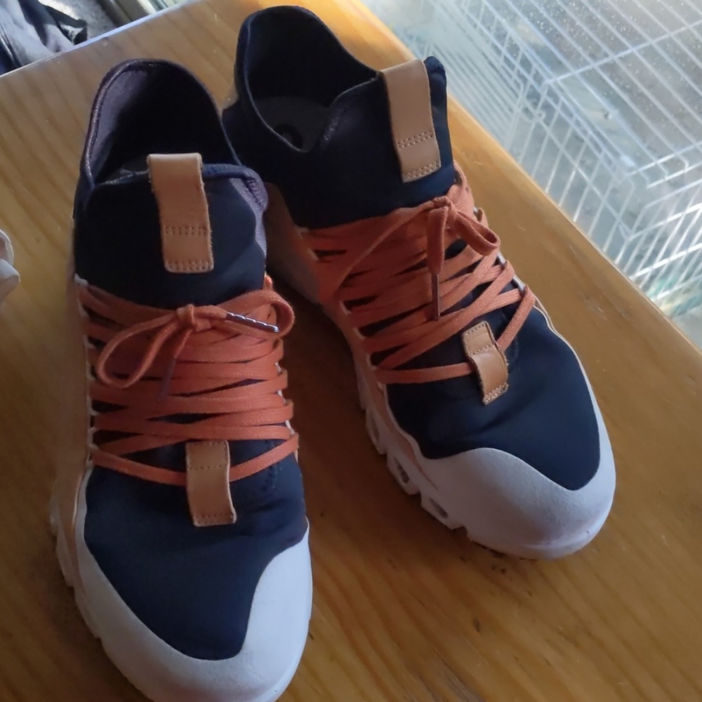 Limited Edition size 11.5 mens Echo Sneakers
